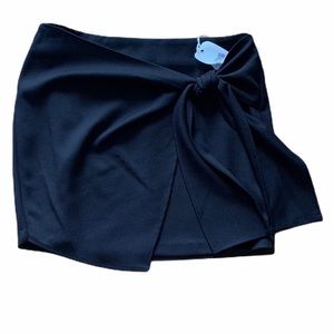 Mini skirt front bow size M Naked Zebra